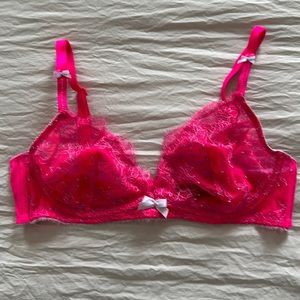 VS Very Sexy Unlined Plunge Bra - NWOT